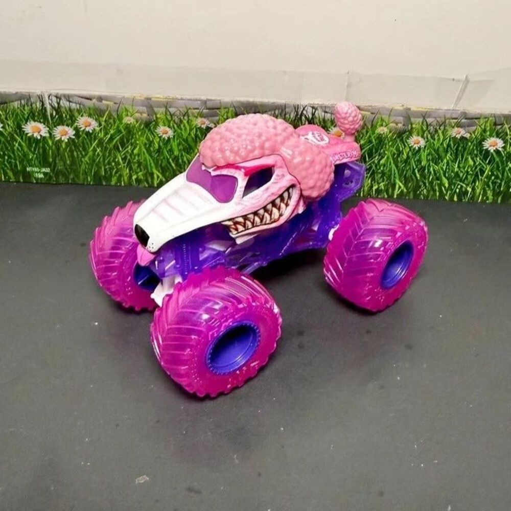 Custom Monster Jam Monster Truck Monster Mutt Poodle Pink Ghost Tires 1:64